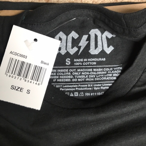 AC⚡️DC - Picture 3 of 3